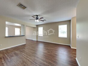 517 Vicks Landing Dr in Apopka, FL - Building Photo - Building Photo