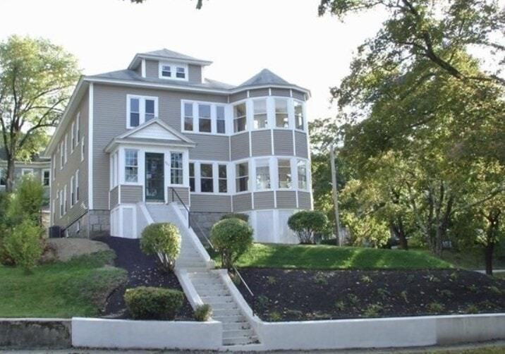 920 Pleasant St, Unit 1 in Worcester, MA - Building Photo