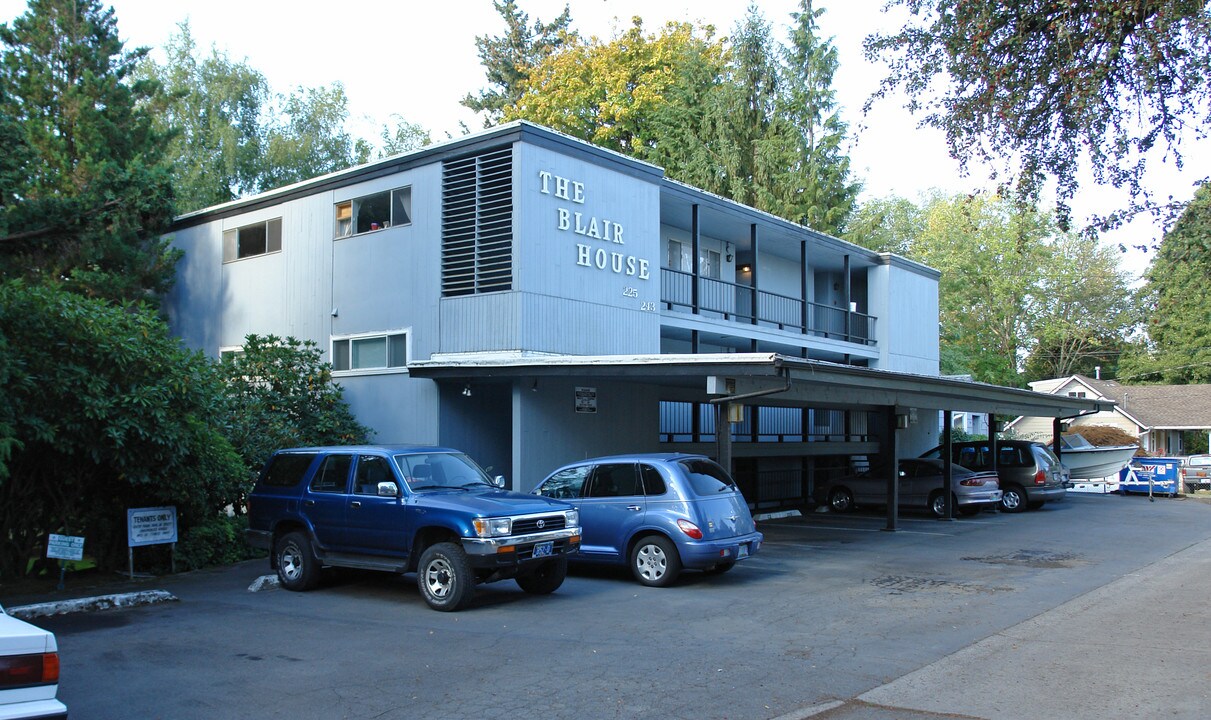 The Blair House in Salem, OR - Building Photo