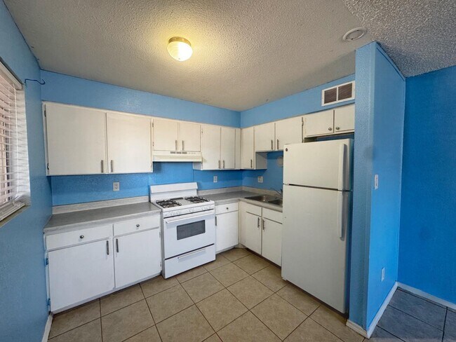 136 General Arnold St NE in Albuquerque, NM - Building Photo - Building Photo