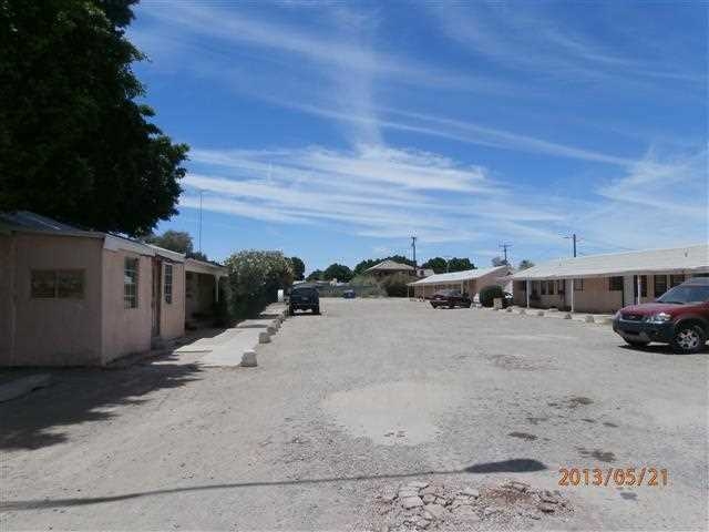 702 S Riebe Ave in Yuma, AZ - Foto de edificio - Building Photo