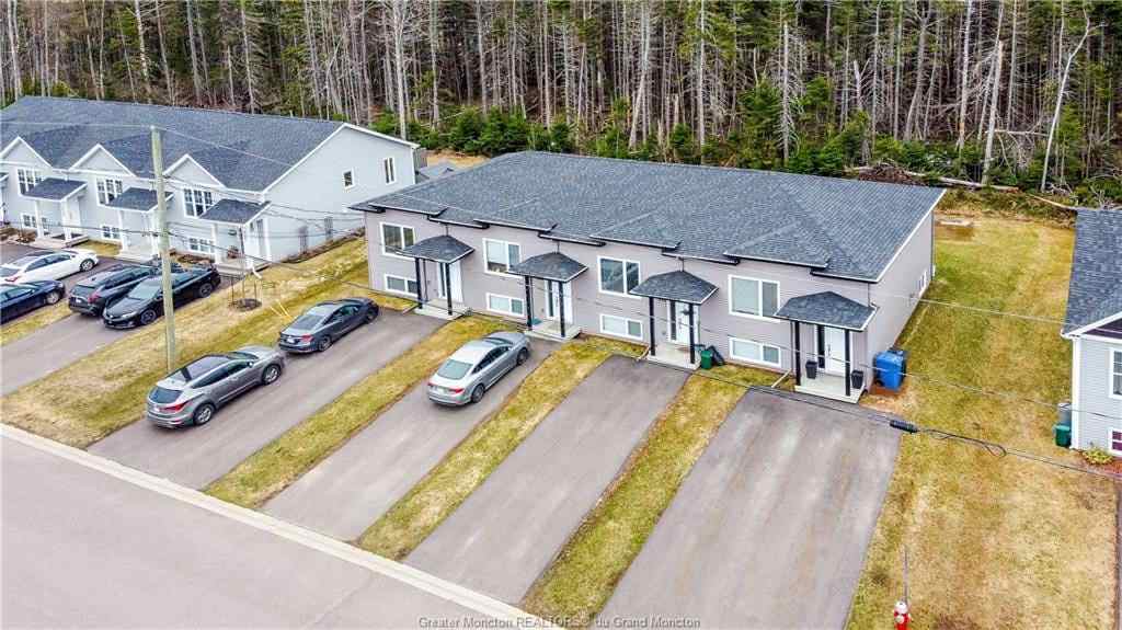 229 Des Erables Rue in Dieppe, NB - Building Photo