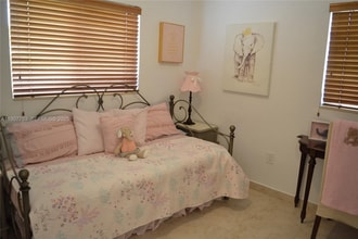 3221 SW 93rd Pl in Miami, FL - Building Photo - Building Photo