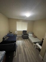 371 4 Ave SE in Salmon Arm, BC - Building Photo