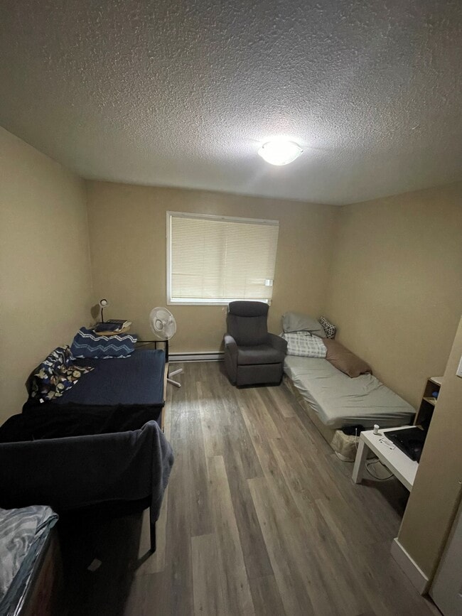 property at 371 4 Ave SE