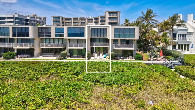 2155 S Ocean Blvd in Delray Beach, FL - Building Photo - Building Photo