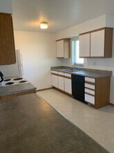 410 6th Ave, Unit 5 in Coralville, IA - Building Photo - Building Photo