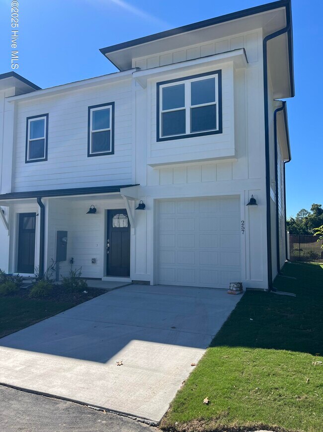 property at 257 Townhome Ln