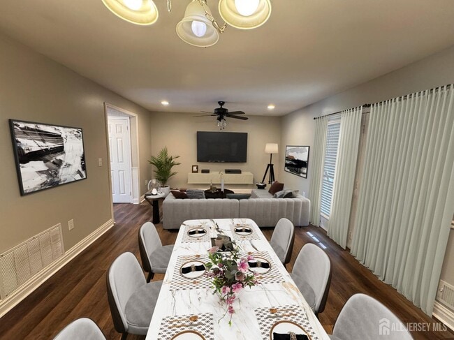 property at 10 Cosgrove Ct