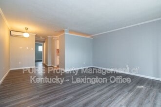 1685 Alexandria Dr in Lexington, KY - Building Photo - Building Photo