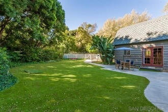 4910 Ladera Sarina in Del Mar, CA - Building Photo - Building Photo