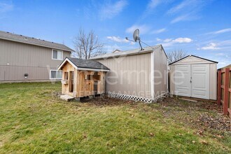 909 E 1st Ave in Post Falls, ID - Building Photo - Building Photo