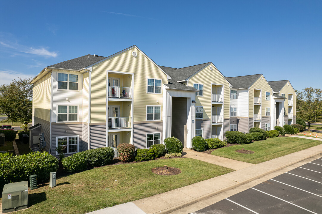 The Aspens Apartments in Bealeton, VA - Building Photo