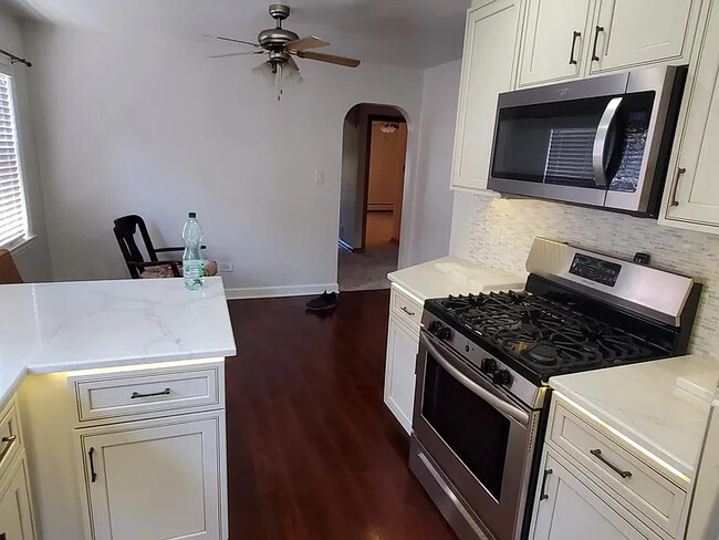 property at 5361 N Linder Ave