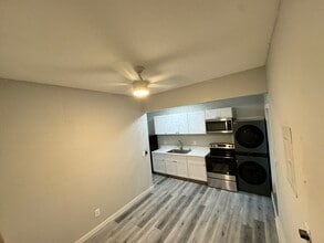 2342 Hummingbird St, Unit one bedroom apartment in Chula Vista, CA - Building Photo - Building Photo