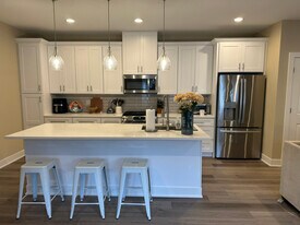 319 S Glendale Ave in Barrington, IL - Building Photo