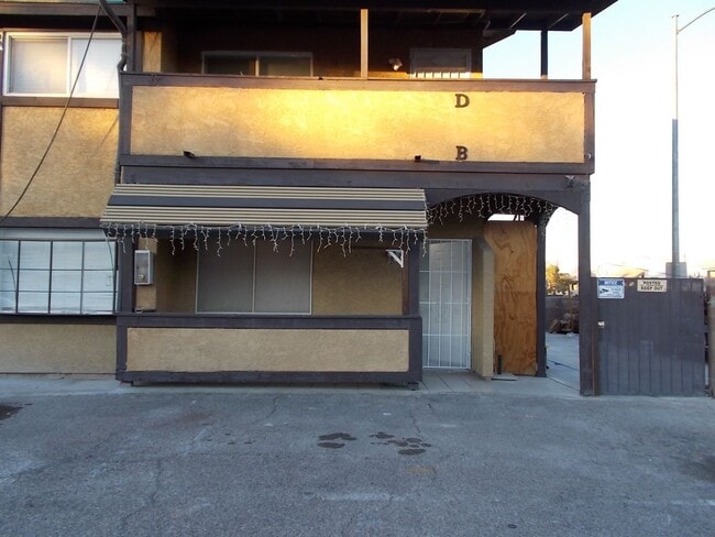 6208 Ilanos Ln in Las Vegas, NV - Building Photo - Building Photo