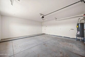 38167 W San Juan Ave in Tonopah, AZ - Foto de edificio - Building Photo