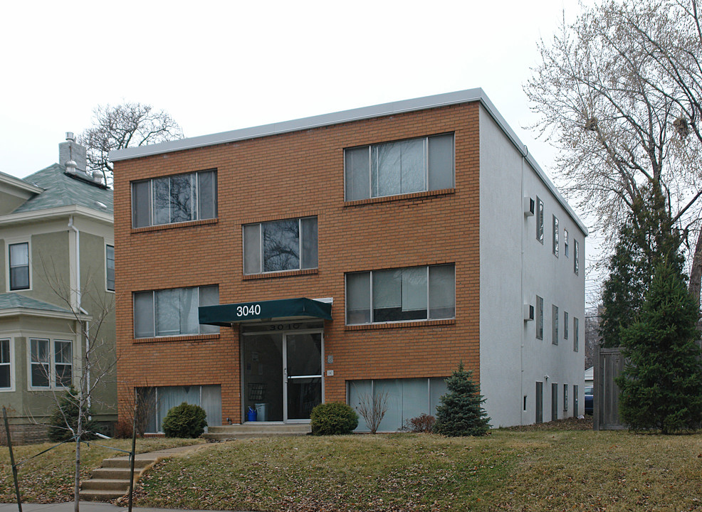 3040 Emerson Ave S in Minneapolis, MN - Building Photo