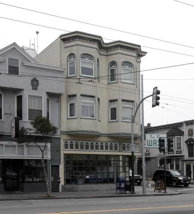 105-111 Richland Ave in San Francisco, CA - Building Photo - Building Photo
