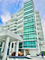 3131 NE 188th St, Unit 2-1213 in Aventura, FL - Building Photo