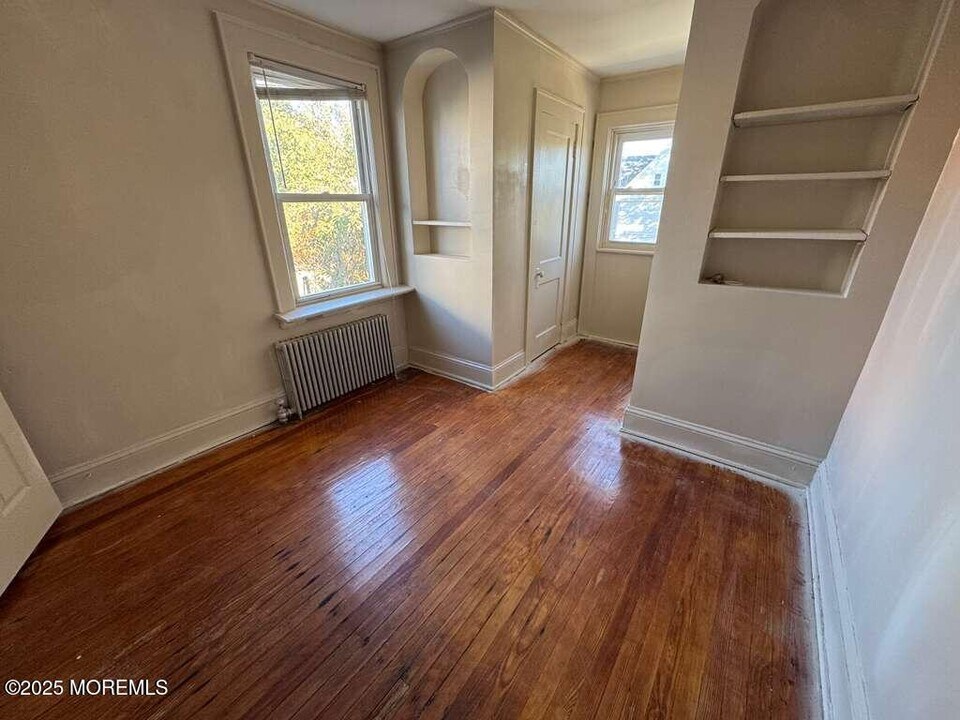 110 Rector St in Perth Amboy, NJ - Building Photo