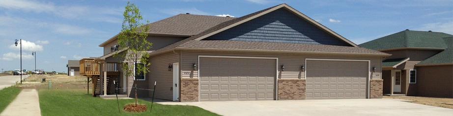 Creekstone Townhomes in Dickinson, ND - Building Photo