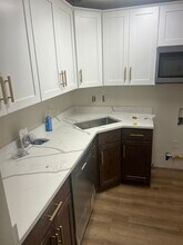 301X Dupont Ave in Baltimore, MD - Building Photo - Building Photo