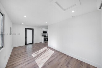 6911 NW 4th Ct in Miami, FL - Building Photo - Building Photo