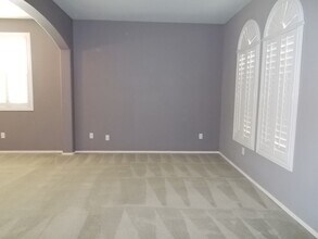 6408 Trautman Ct in Las Vegas, NV - Building Photo - Building Photo