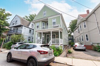 24 Aberdeen Rd in Somerville, MA - Building Photo - Building Photo