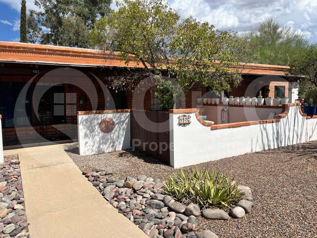 property at 457 S Paseo Quinta