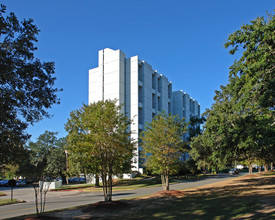 McCollum Hall in Tallahassee, FL - Building Photo - Building Photo