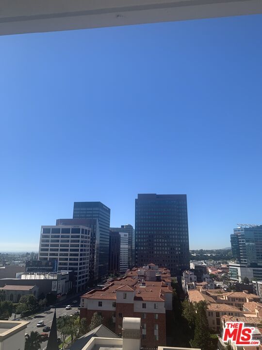 10787 Wilshire Blvd in Los Angeles, CA - Building Photo - Building Photo