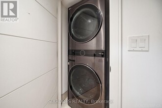 41 Dunkirk Rd in Toronto, ON - Building Photo - Building Photo