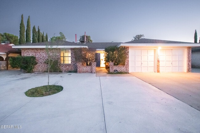 property at 11416 Lake Ozarks Dr