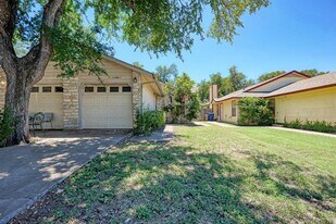 12408 Deer Falls Dr in Austin, TX - Building Photo