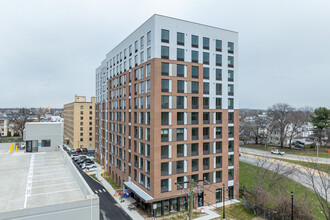 The Renaissance at Lincoln Park in New Rochelle, NY - Building Photo - Building Photo