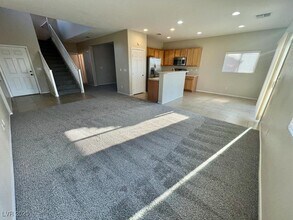 3841 E Carisbrook Dr in North Las Vegas, NV - Building Photo - Building Photo