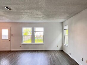 1239 Odell Ln in Greenwood, IN - Building Photo - Building Photo