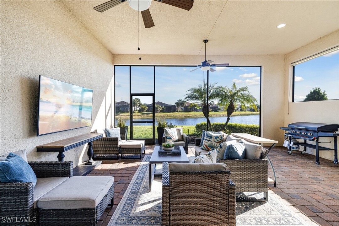 12809 Fairway Cove Ct in Ft. Myers, FL - Building Photo