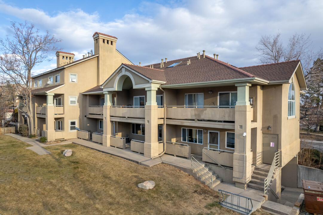 935 Broadway in Boulder, CO - Foto de edificio