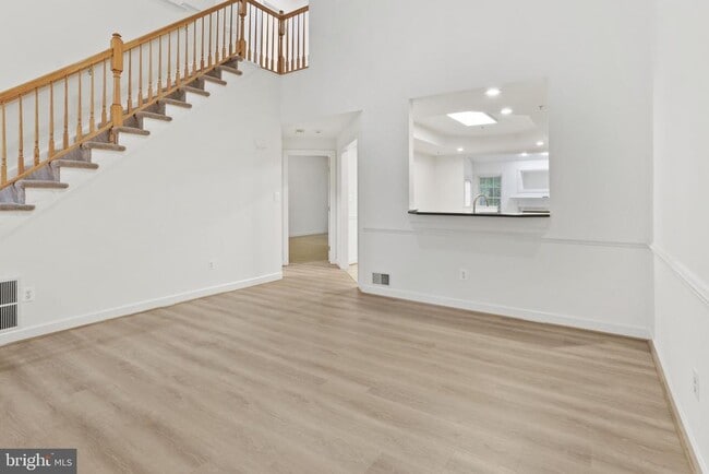 338 Colony Point Pl in Edgewater, MD - Building Photo - Building Photo