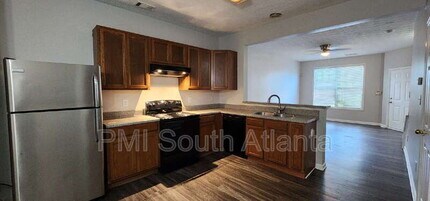 4672 Ernest Dr in Forest Park, GA - Building Photo - Building Photo