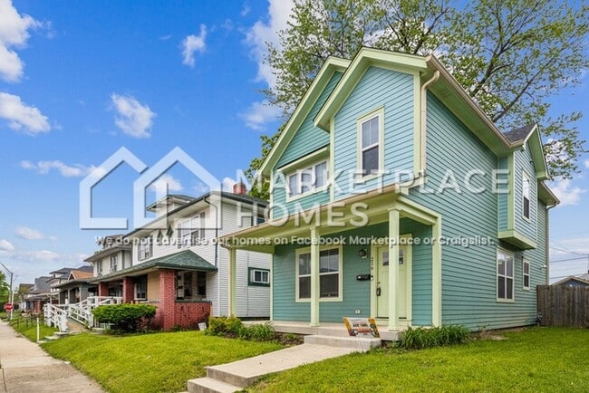 216 Hendricks Pl in Indianapolis, IN - Building Photo - Building Photo
