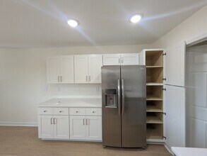 1309 Hudson Ave, Unit D17 in Durham, NC - Building Photo - Building Photo