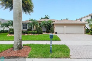 2481 Eagle Run Dr in Weston, FL - Building Photo - Building Photo