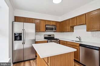 1010 Crestmont Dr in Mantua, NJ - Building Photo - Building Photo