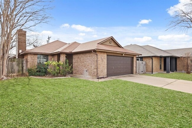 property at 607 Saunders Dr