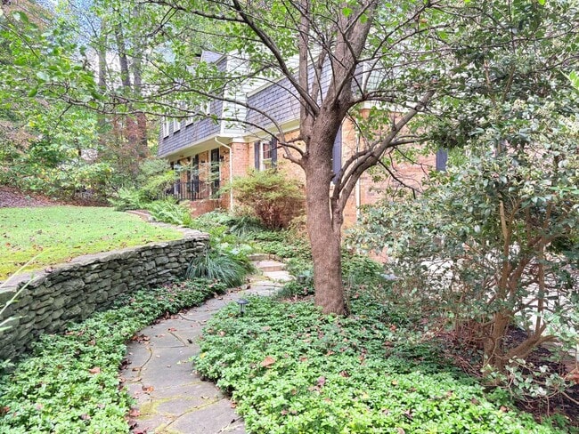 property at 109 Little John Rd